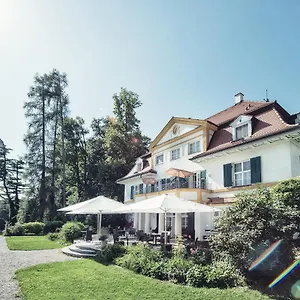 biohotel-schlossgut-oberambach.com-bavaria.com/