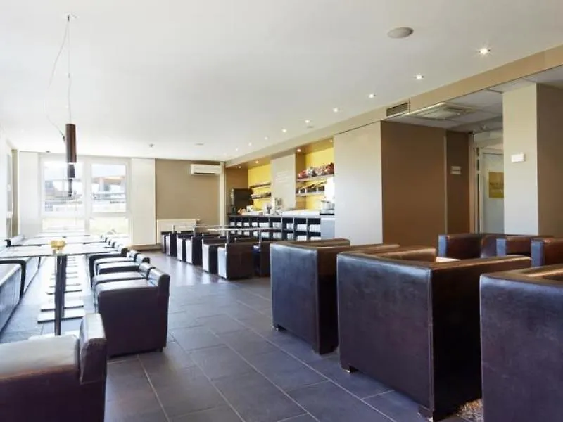 **  B&B Hotel Duesseldorf City-Sued Německo