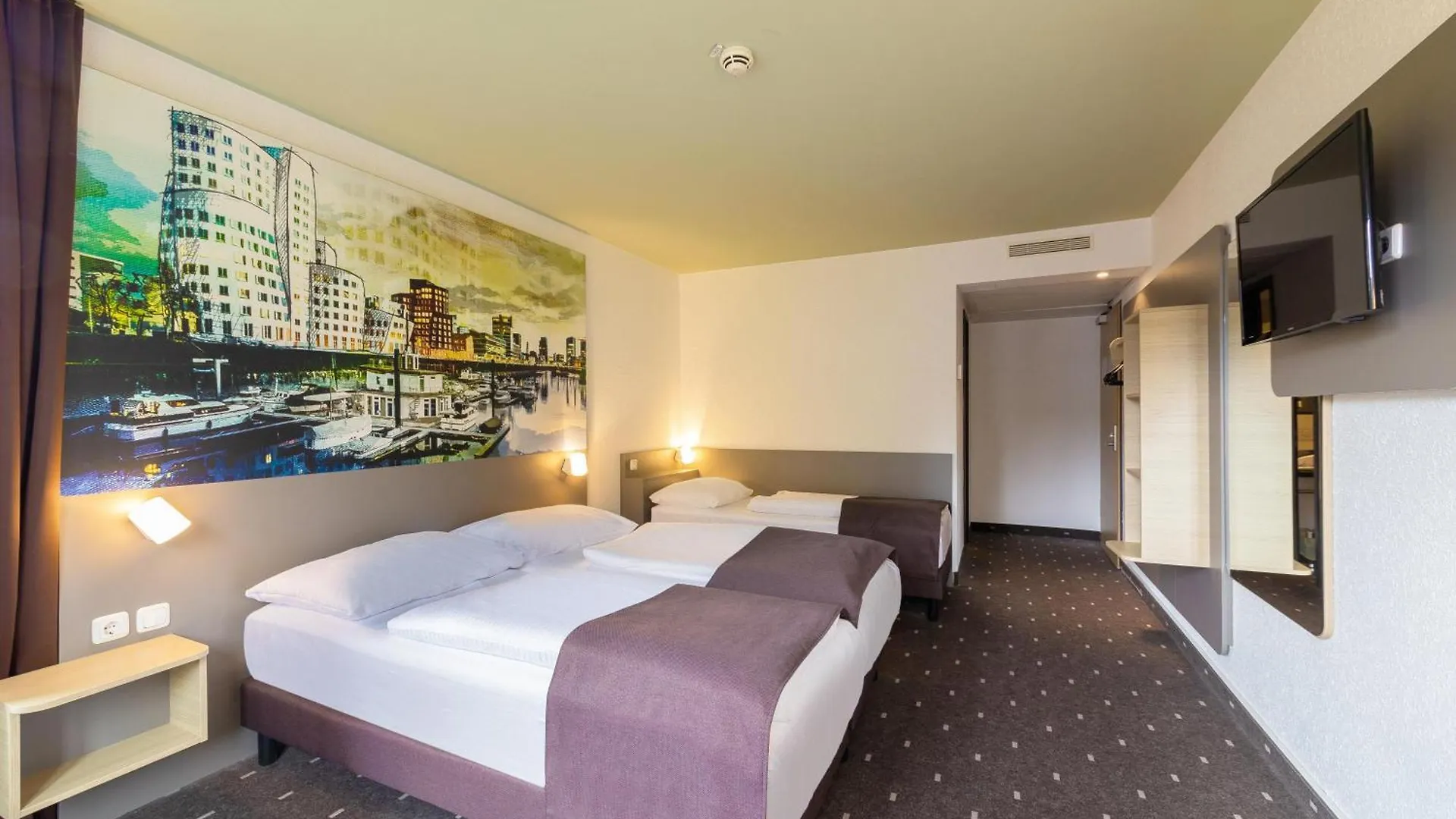 B&B Hotel Düsseldorf City-Süd